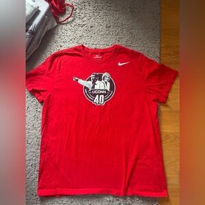 UConn women’s Geno Auriemma and CD’s 40th anniversary Nike t shirt!